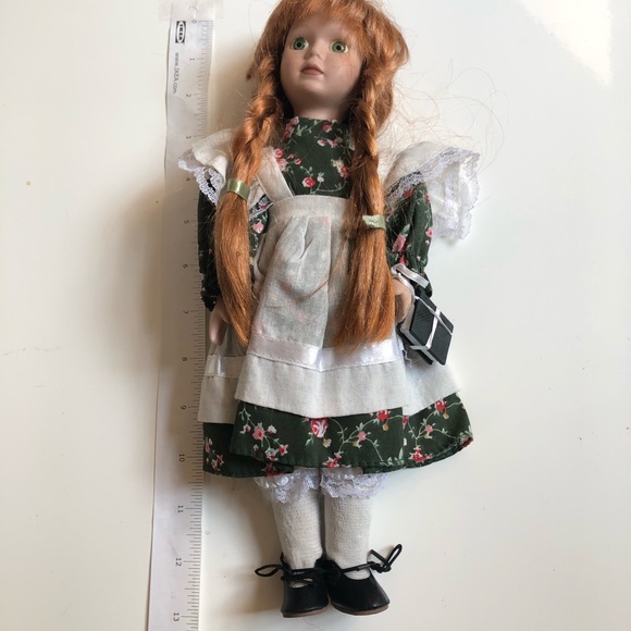 Anne of Green Gables Doll - Picture 2 of 5